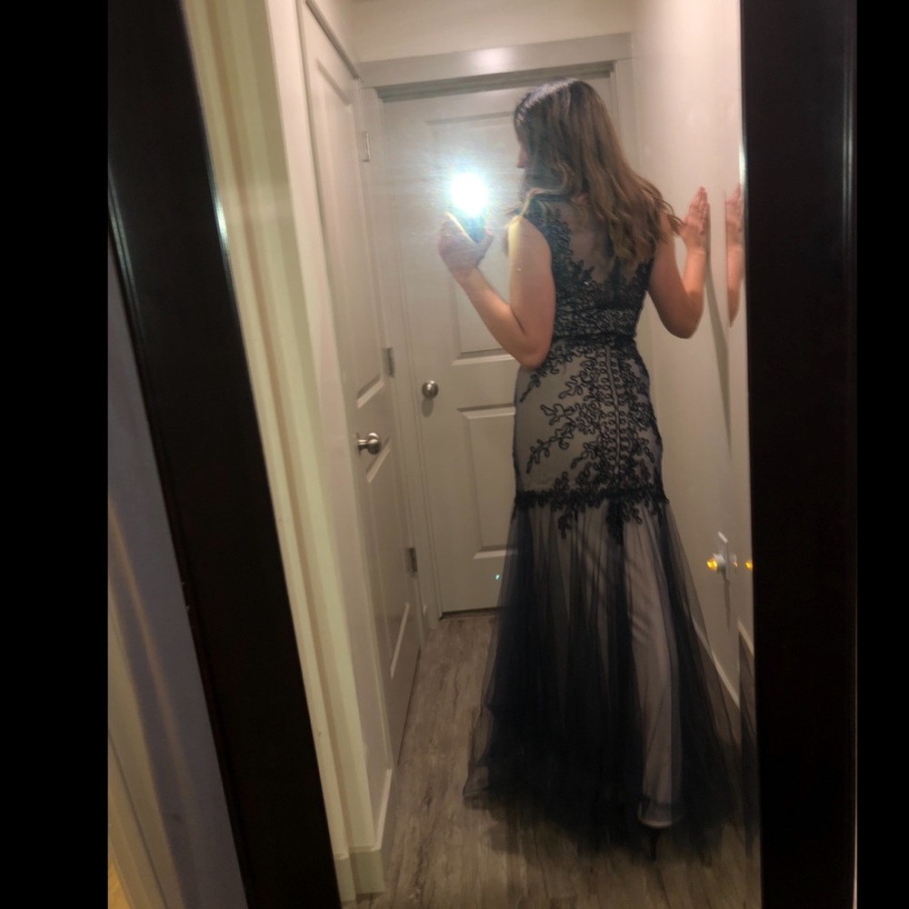 Formal Dress 💙💙 - Picture 2 of 11